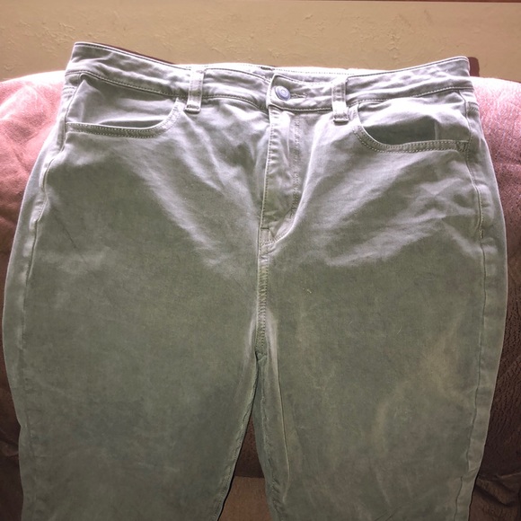 Green American Eagle jeggings - Picture 2 of 4